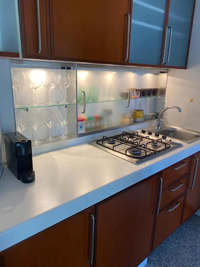 House Dory Appartamento Lazise Con Parcheggio Privato Interno Gratis E Internet