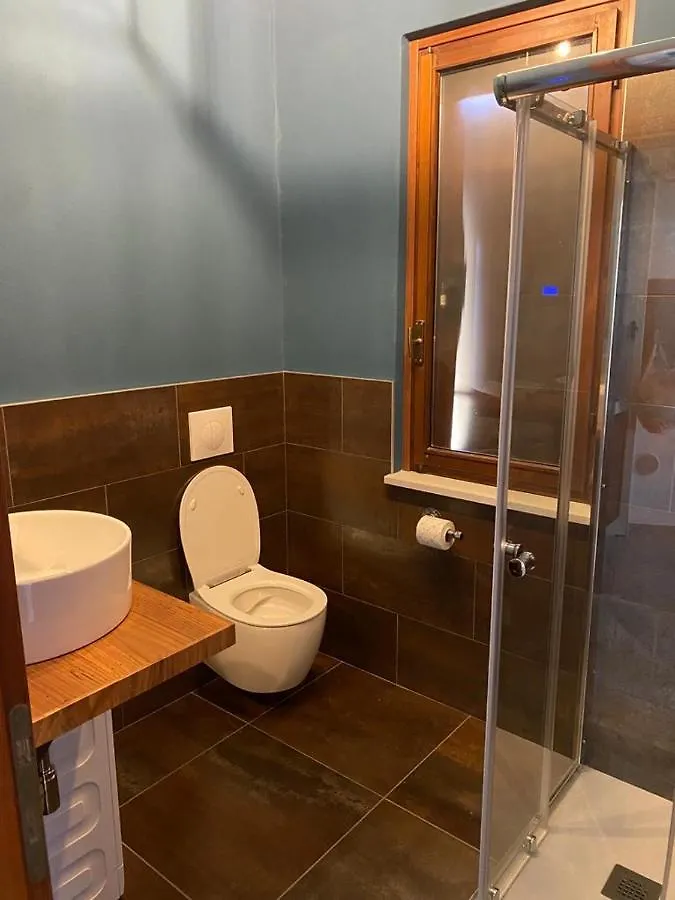 House Dory Appartamento Lazise Con Parcheggio Privato Interno Gratis E Internet Apartment